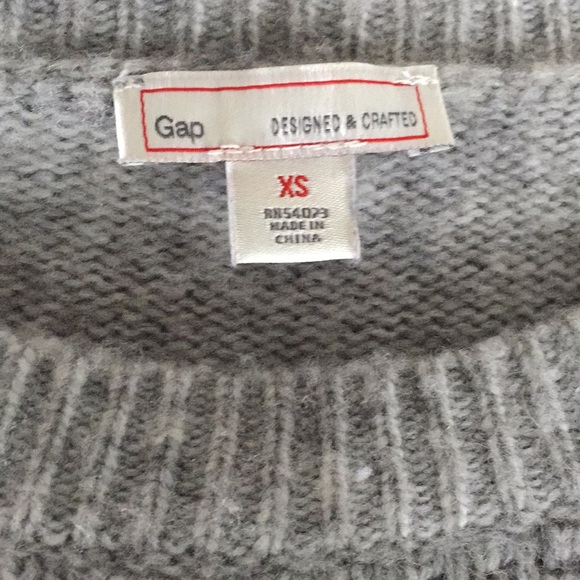 Women’s Gap brand sweater. Gray size XS - Picture 3 of 3